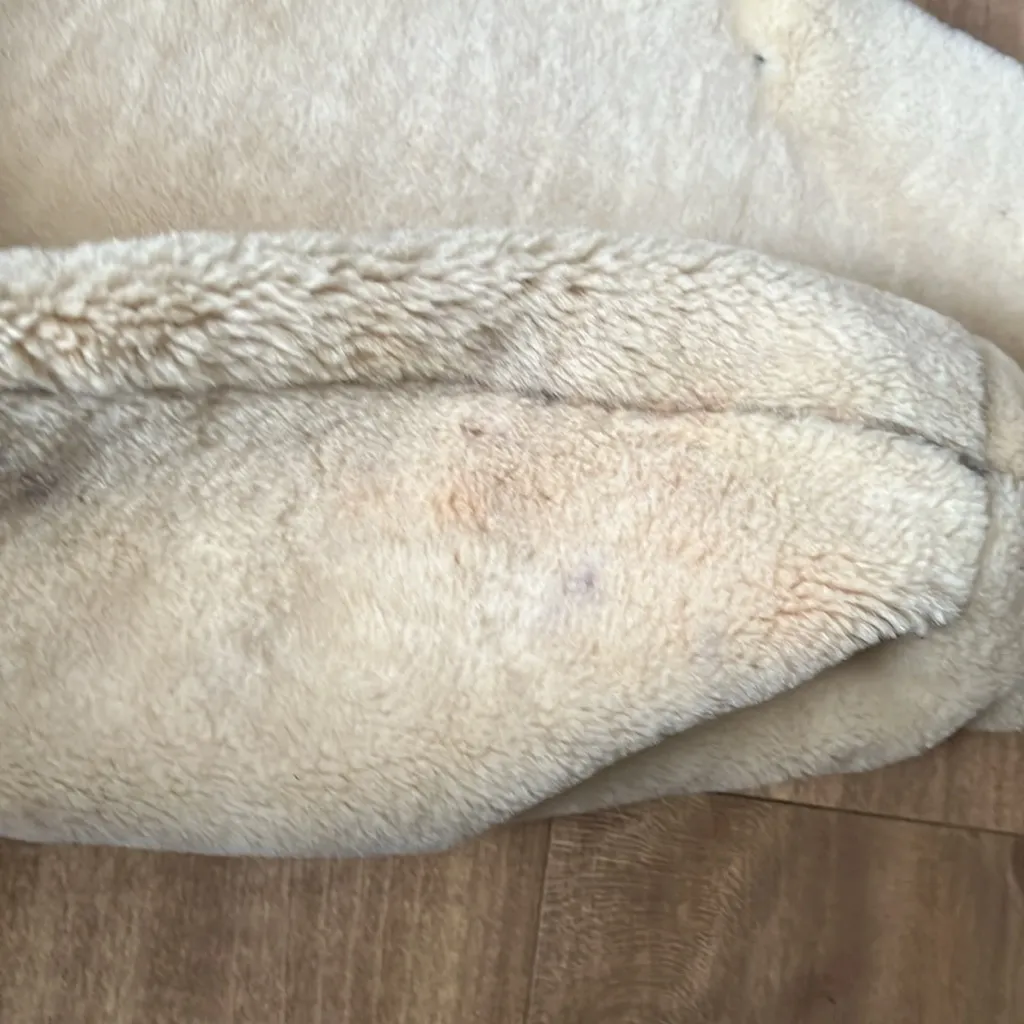 Miu Miu Shearling Leather Tote Bag - Image 11