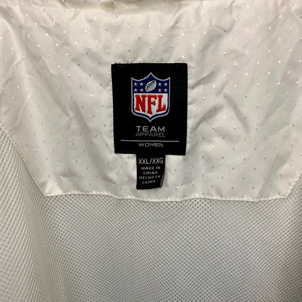 Las Vegas Raiders White Hooded Windbreaker Jacket – Men’s/Women’s (Unisex Fit) - Image 9