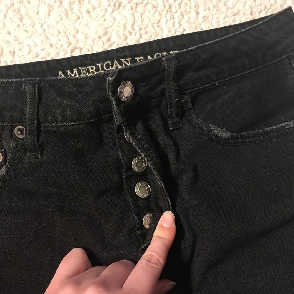 American Eagle AE High Waist Festival Black Denim Distressed Raw Hem Skirt - Image 6