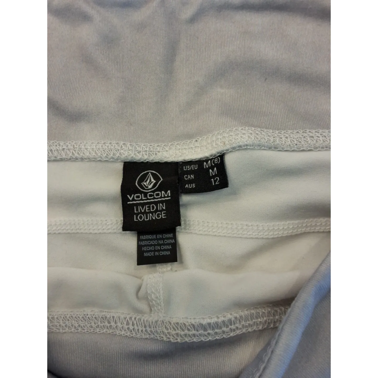 Volcom Gray And White Marble Pattern Size M 8 Capri Leggings - Image 4