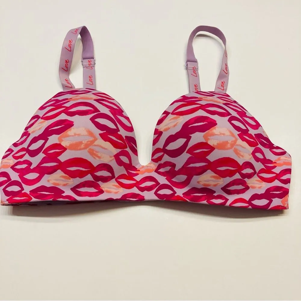 Victoria's Secret T-Shirt Lightly Lined Wireless‎ Bra 34C Pink Lips Love Straps - Image 5