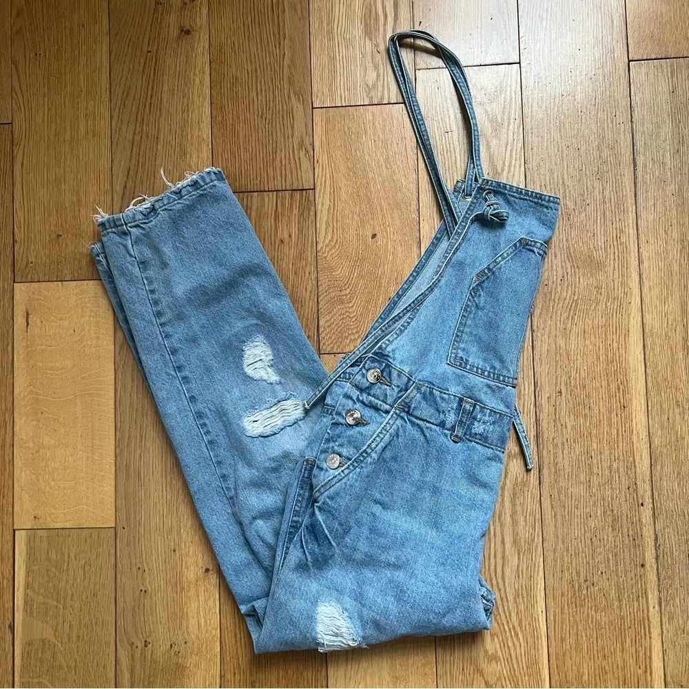 Zara Basic Z1975 Denim Distressed Button Overalls Jumpsuit Light Wash Small - Image 11