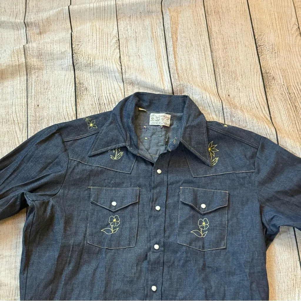 Vintage Triple LLL Brand Denim Western Embroidered Pearl Snap Long Sleeve Sz XL - Image 6