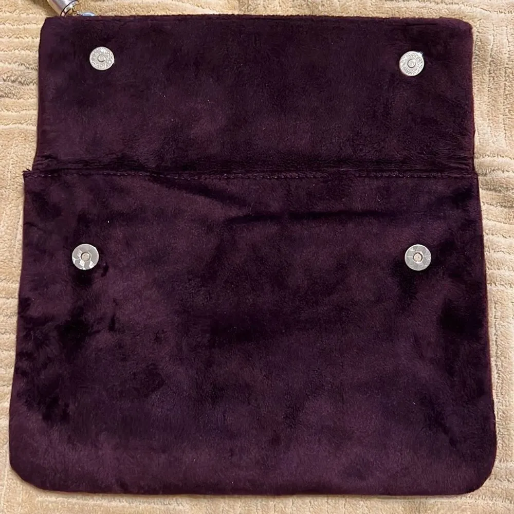 Merona brown faux fur clutch w/a tassel top zip fold over like new - Image 3