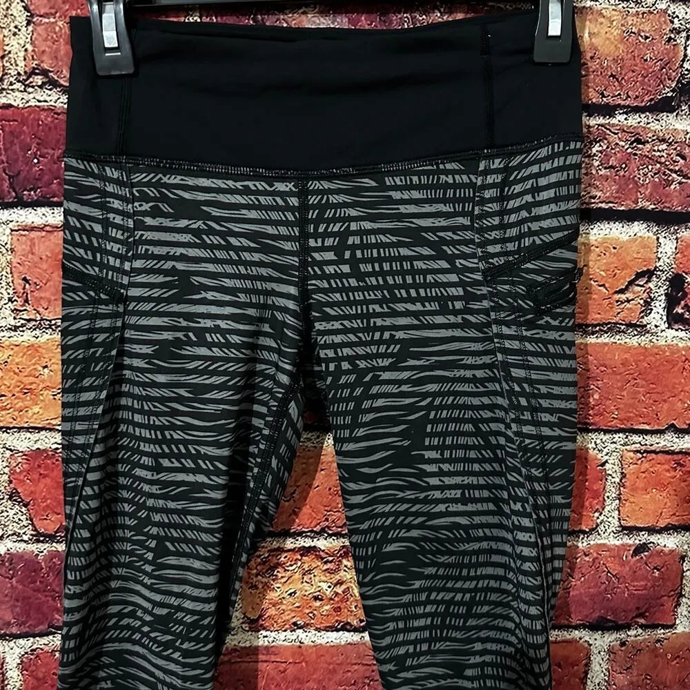 lululemon leggings size 4 - Image 2