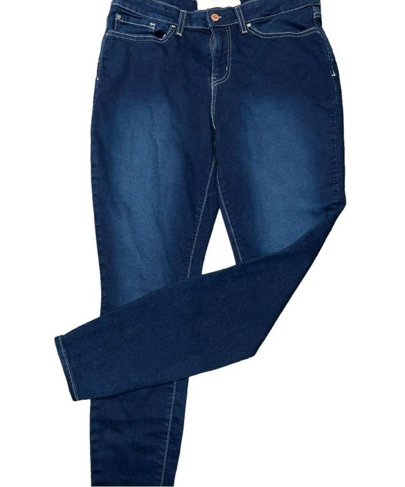Levi’s signature gold label jeans. Next to new! - Image 5