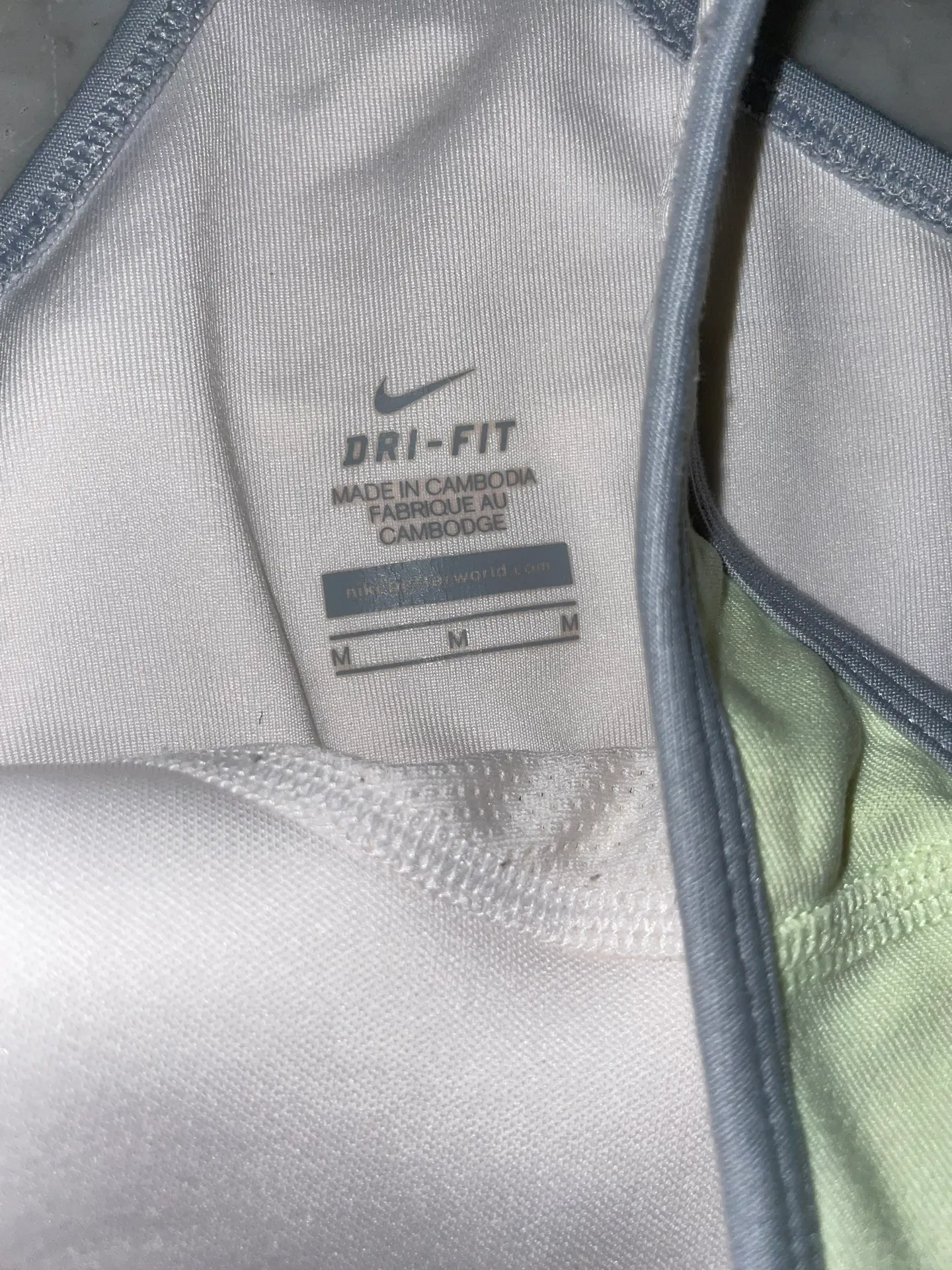 Nike workout tank - Image 2