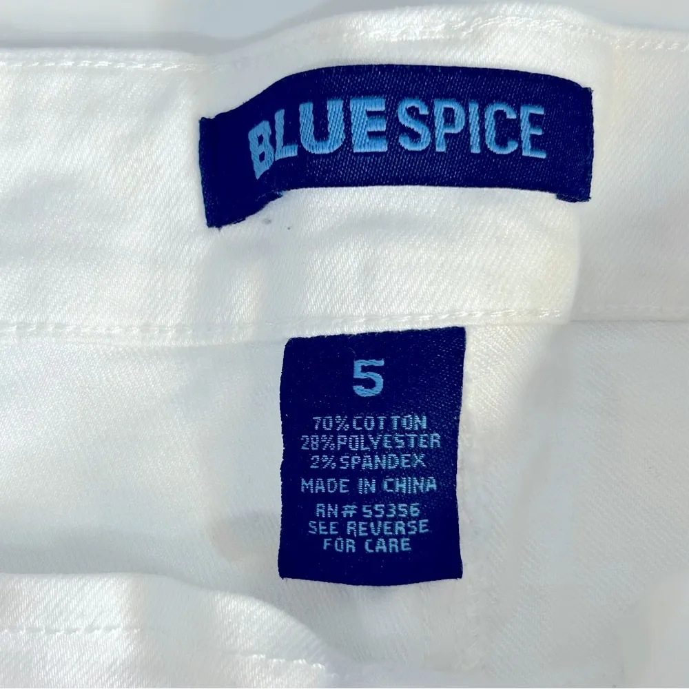 Blue Spice High Waisted White Shorts Size 5 - Image 3