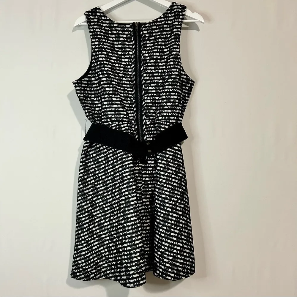 Heartsoul Women’s Sleeveless Round Neck Lace Fit & Flare Mini Dress Black XL EUC - Image 8