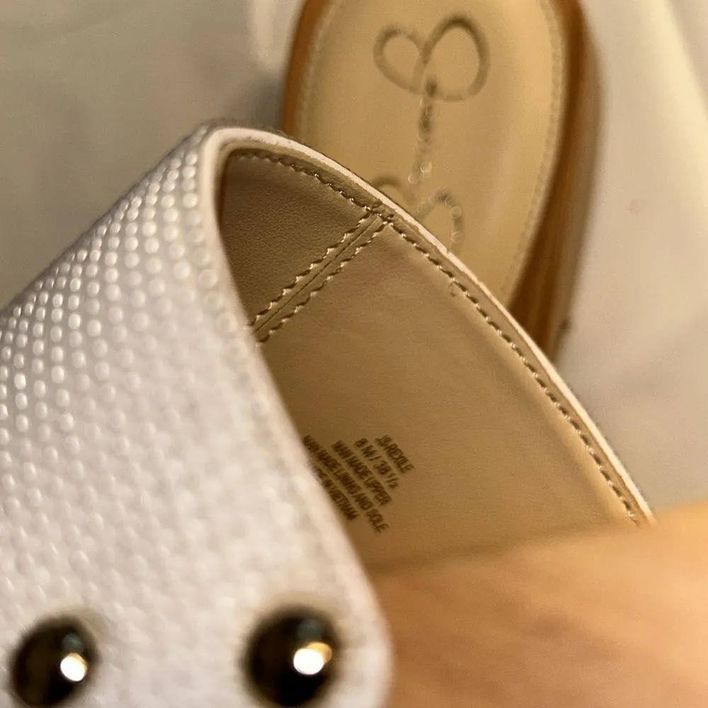Jessica Simpson White Slip on Sandals(Size 8) - Image 10