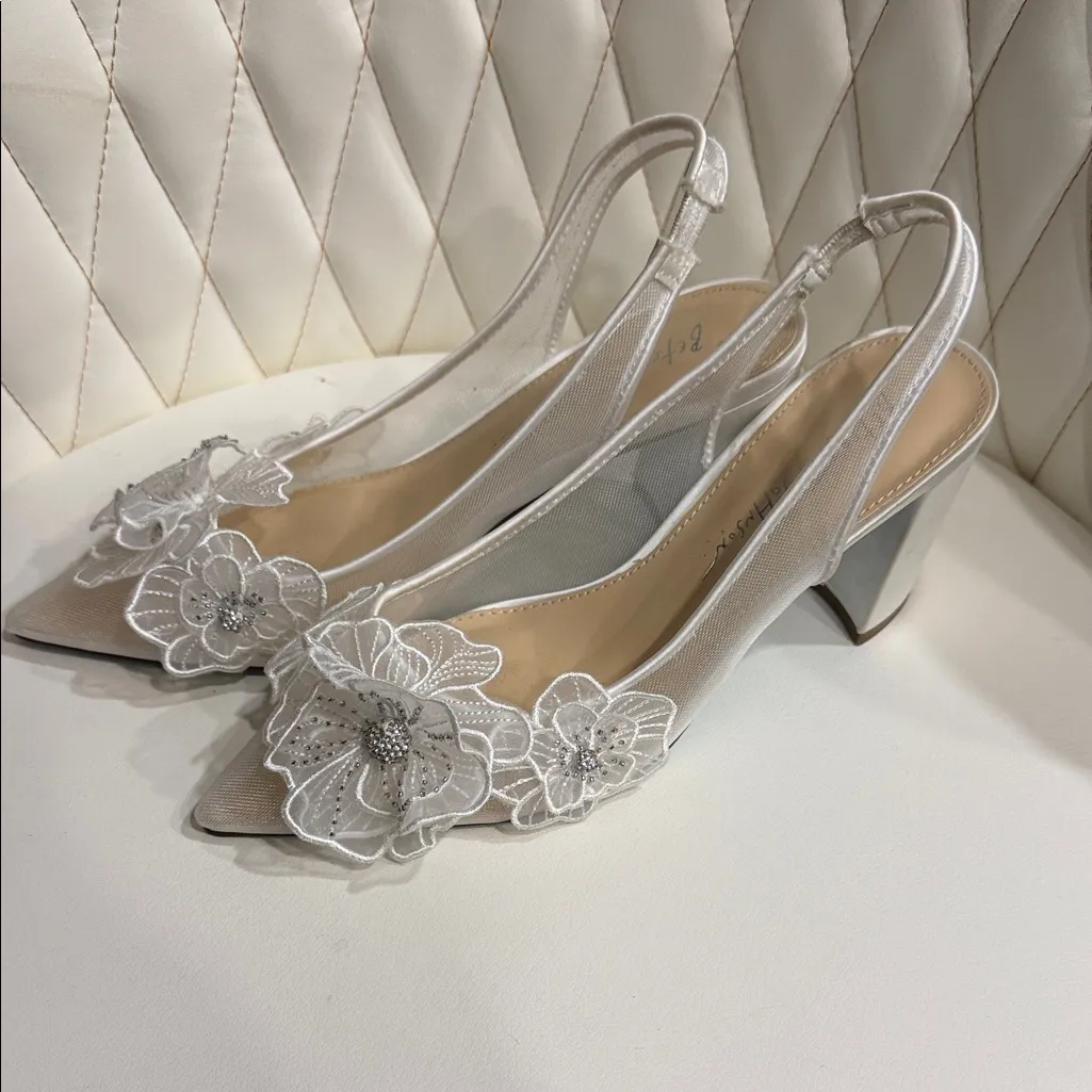 Betsey Johnson Silver Floral Slingback Heels - Image 2