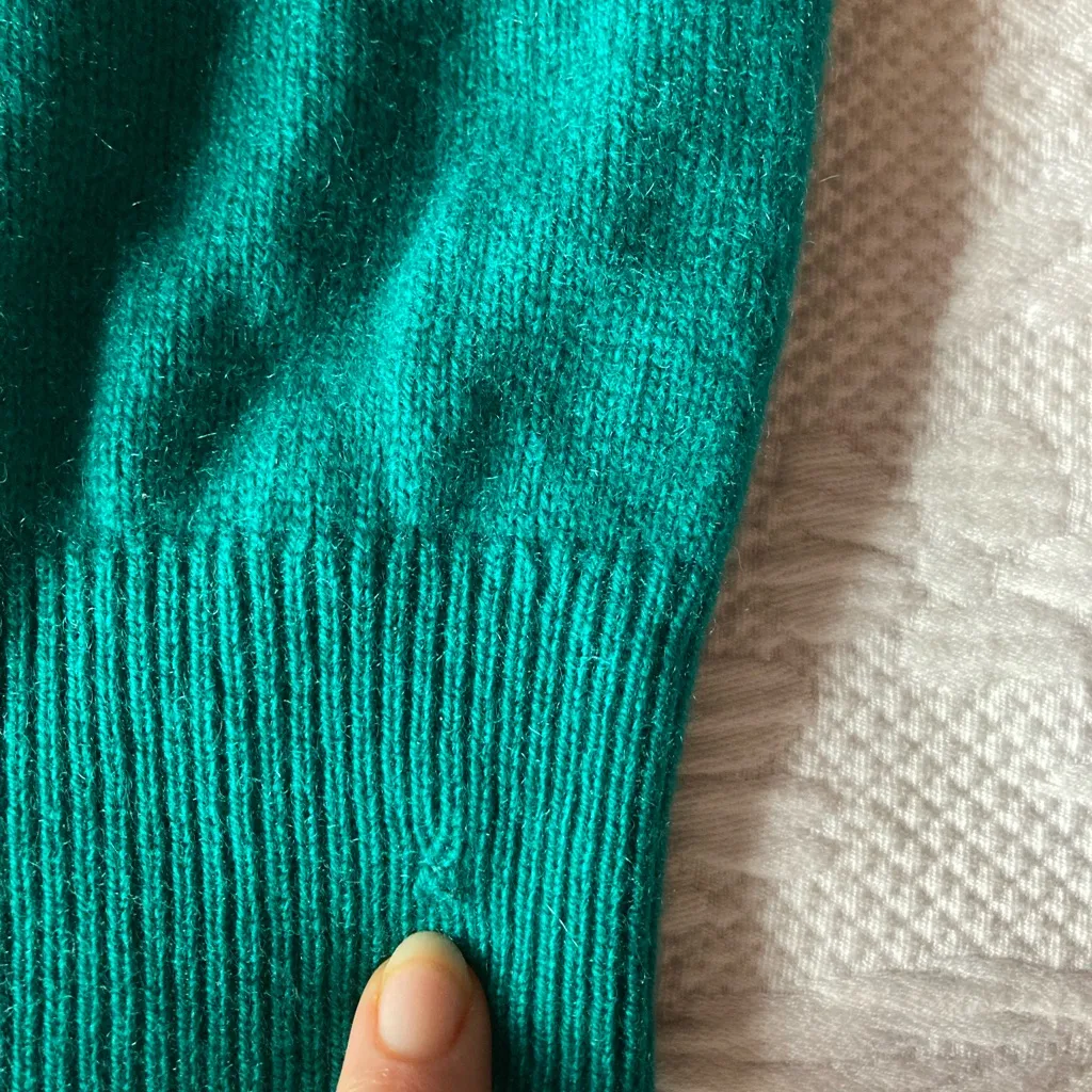 Bryant 100% Cashmere Teal Turtleneck Sweater Made in Scotland Green Size M - Image 9