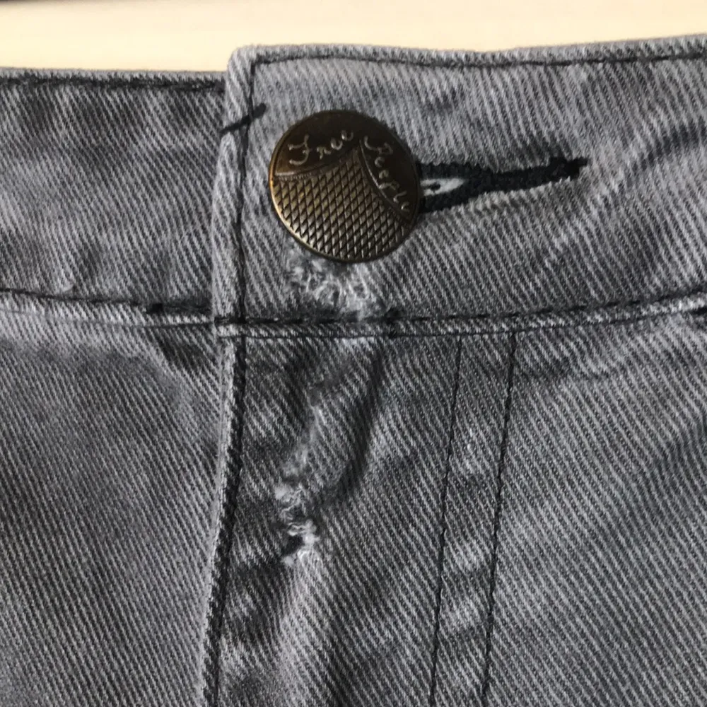 Free People Women’s Distressed Gray Black Rosettes Raw Hem Denim Jean Shorts - Image 5