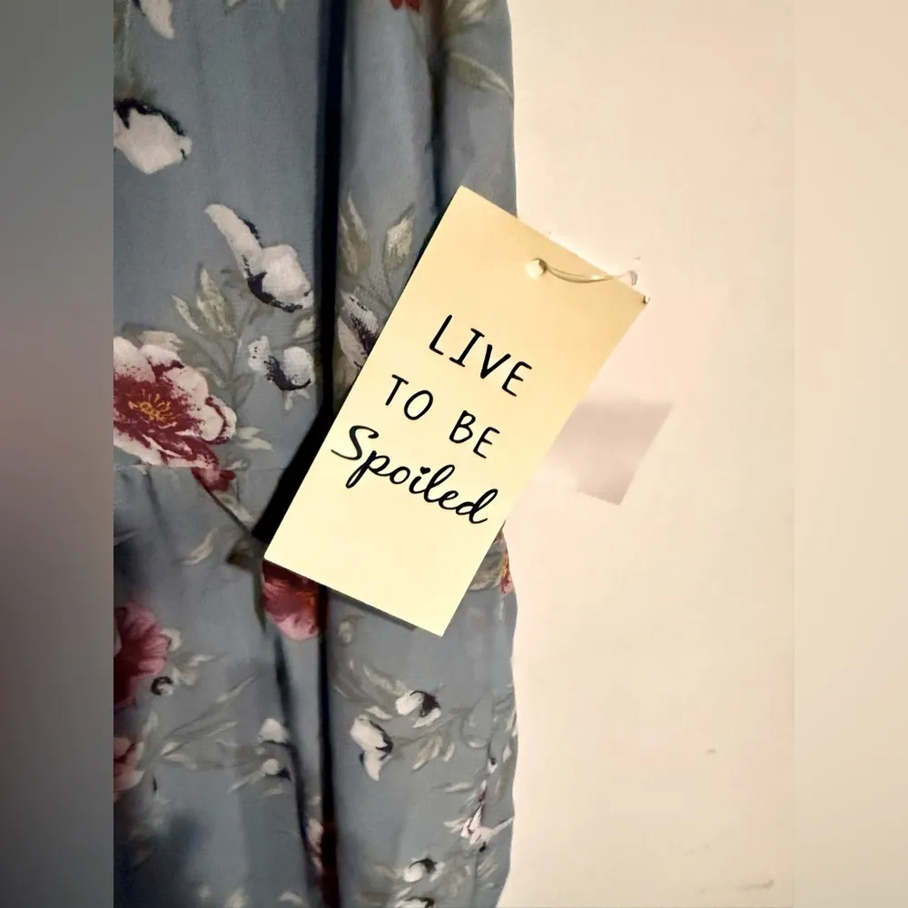 Live to be spoiled, Floral dress, Size L, NWT - Image 4