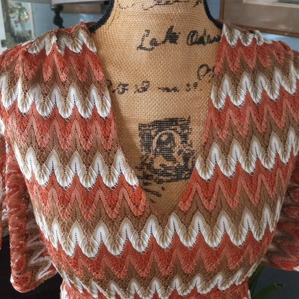 Judith March Coral, Tan and Cream Knit Zig Zag Striped Mini Dress - Image 6