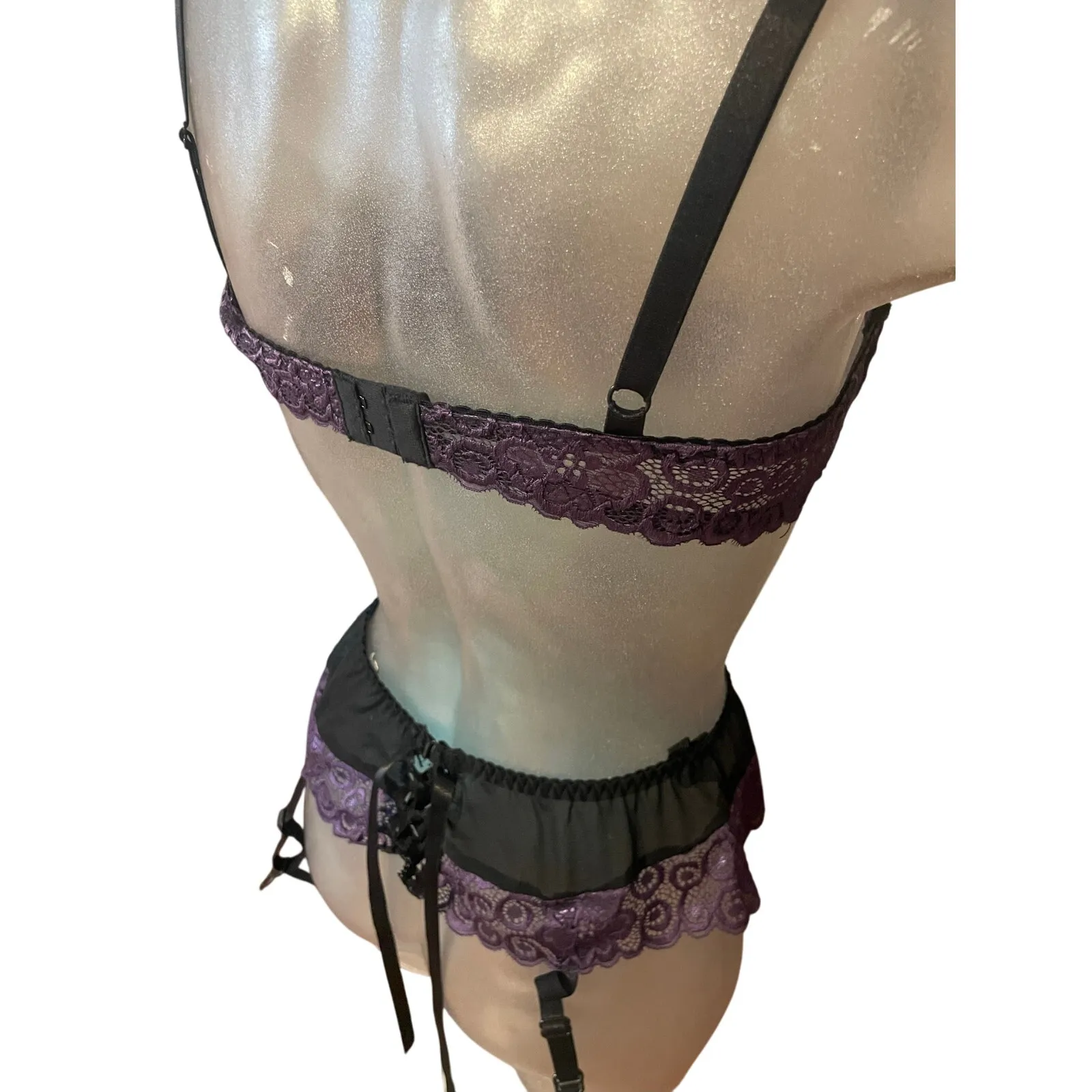 Vintage ESCANTE 2 pc lingerie set balconette bra garter belt purple lace small s - Image 5
