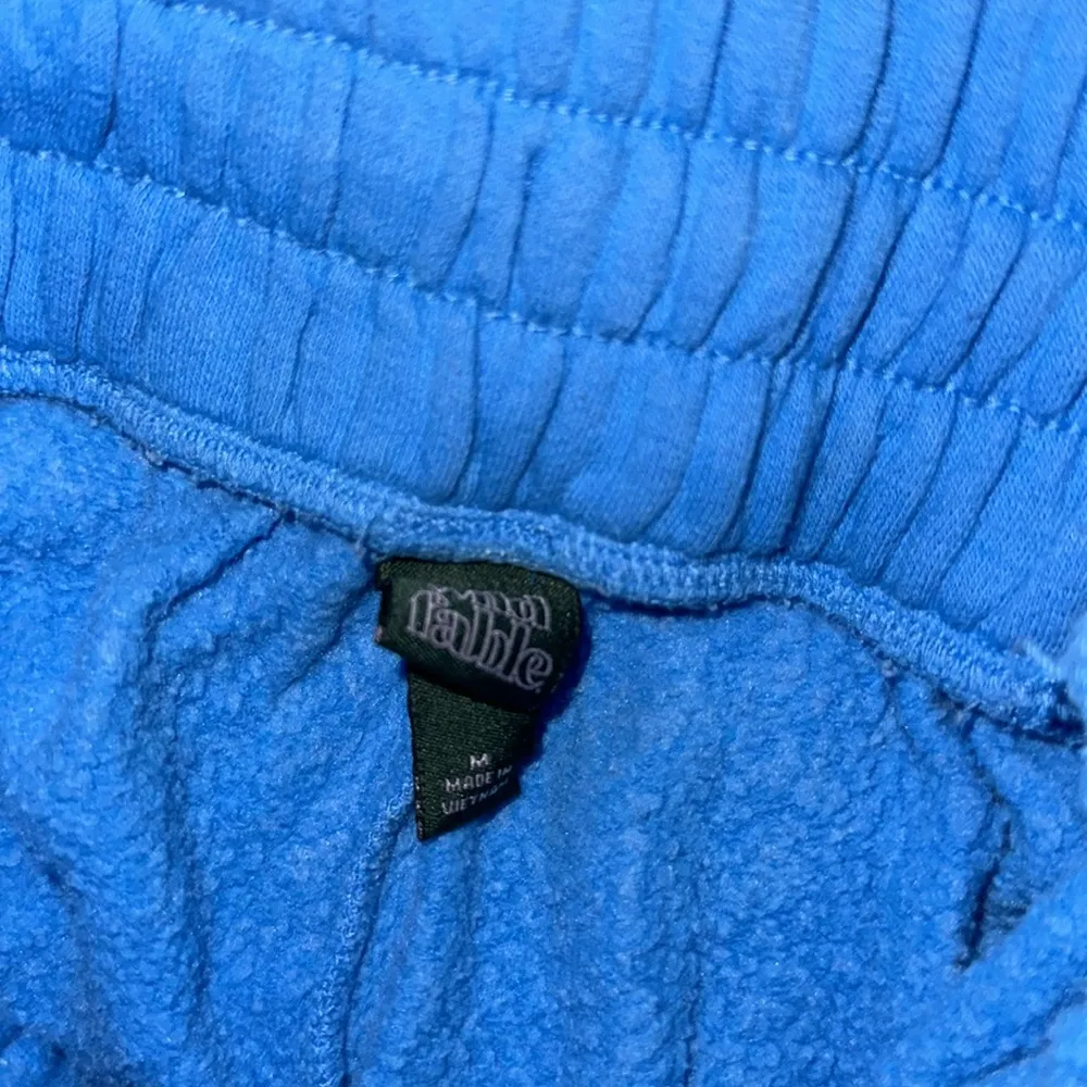 Target comfy shorts. Size medium. - Image 3