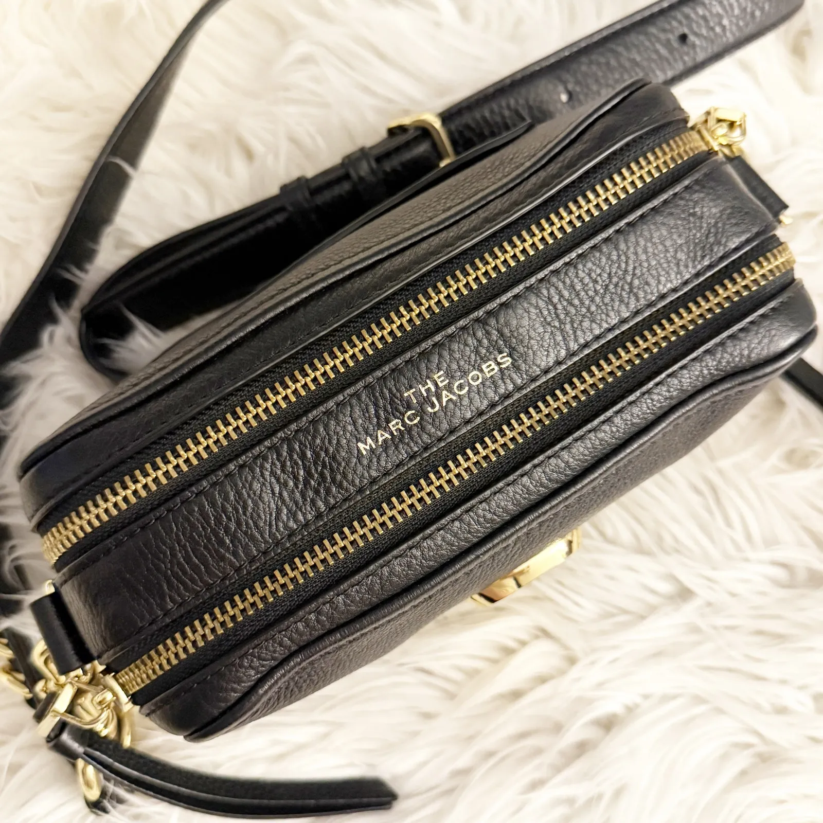 MARC JACOBS | Black Gold Leather The Softshot Shoulder Crossbody Bag Two Zippers - Image 7
