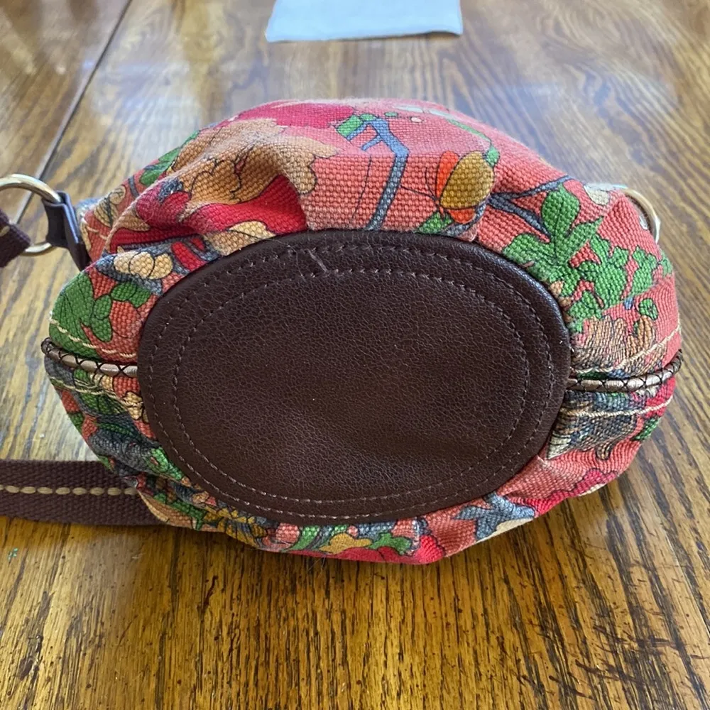 Colorful Sakroots purse - Image 7