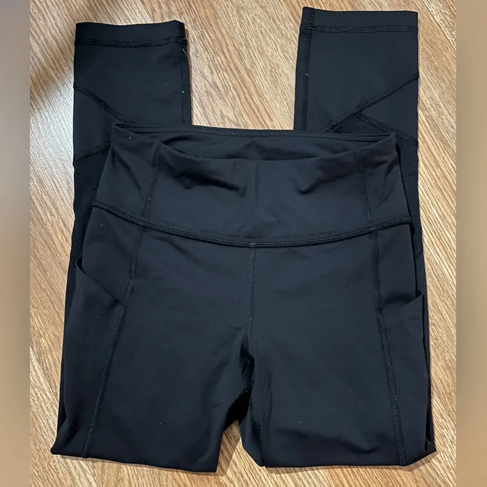 Lululemon leggings w/ pockets - Image 2