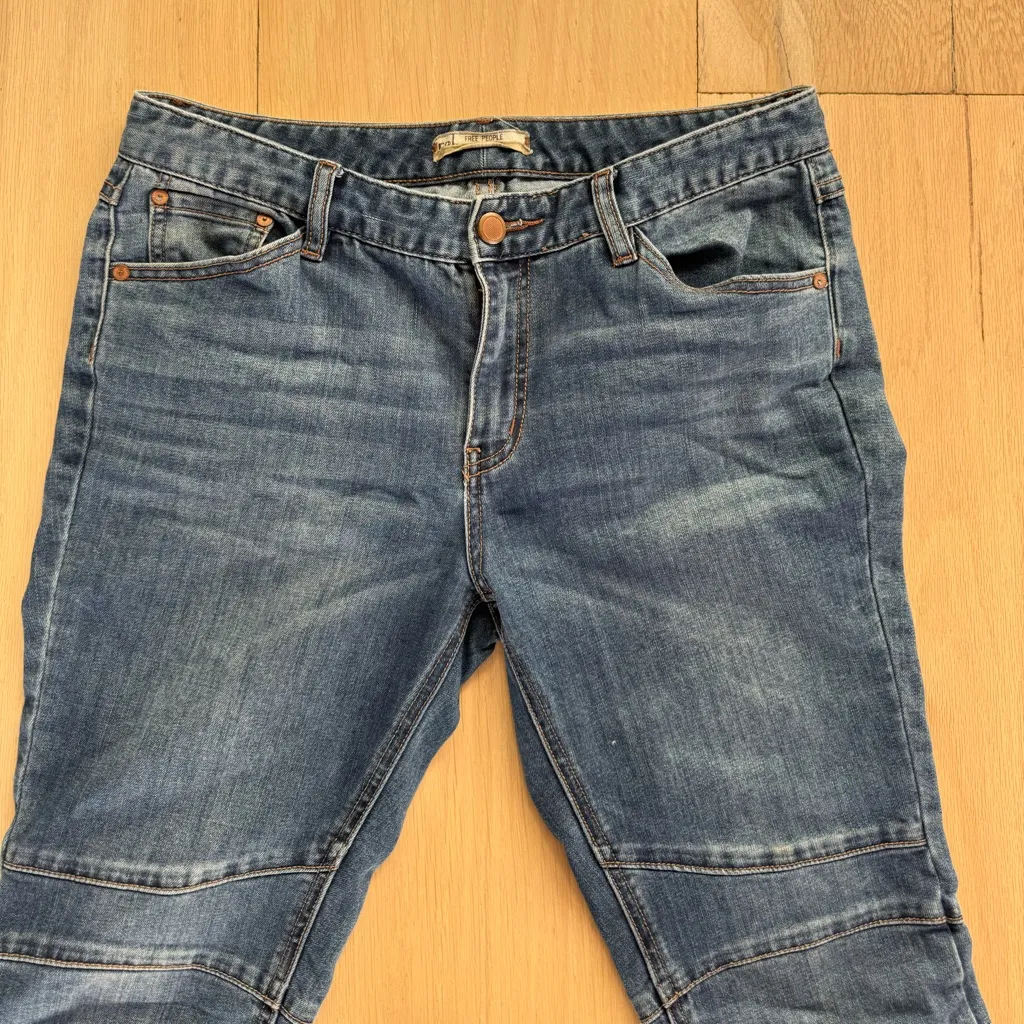 Free People Skylar Y2K Flare And Wide Leg Jeans With Buttons On Sides Size 29 - Image 2