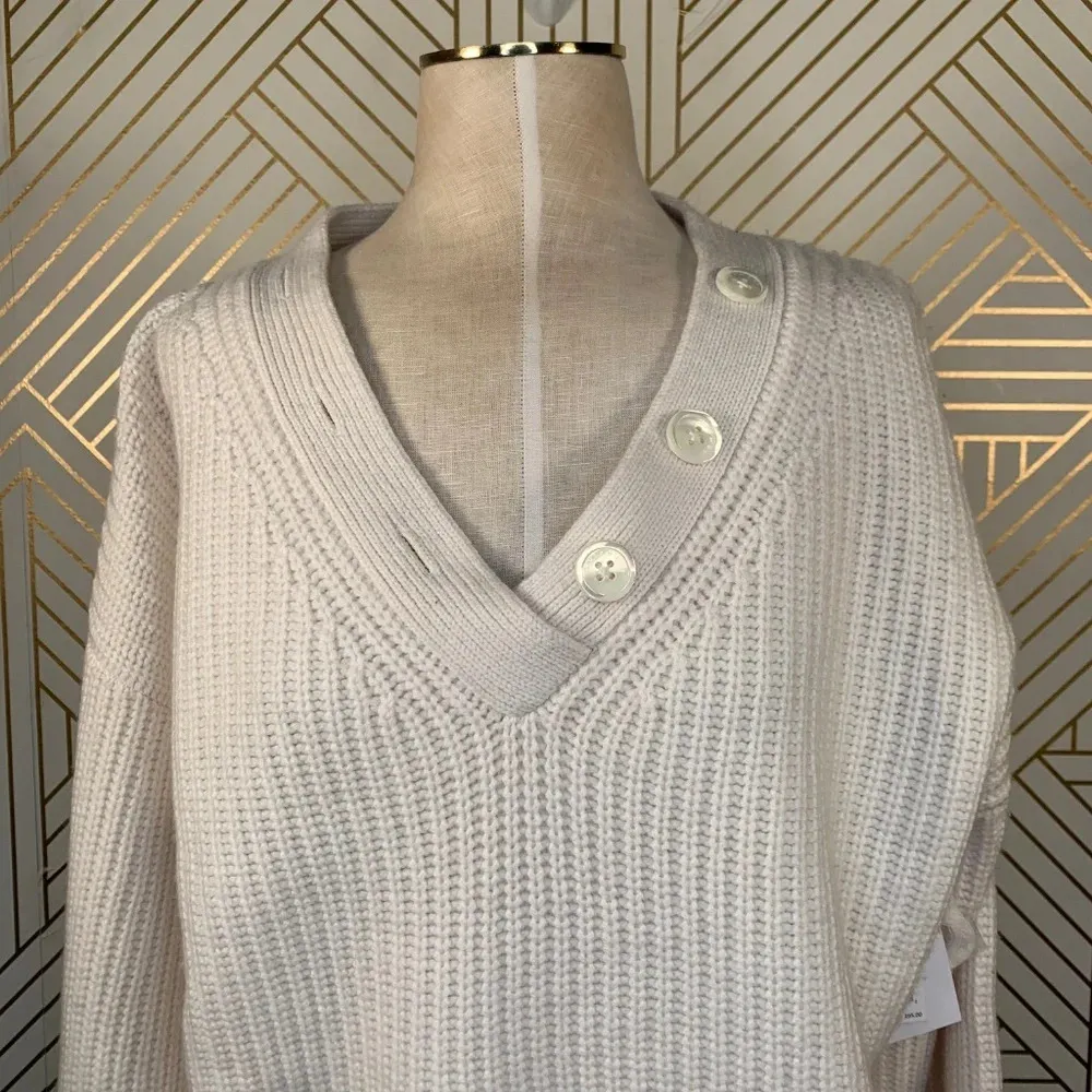 Equipment Nigel‎ Sweater in Ivory Button Cashmere - Image 4