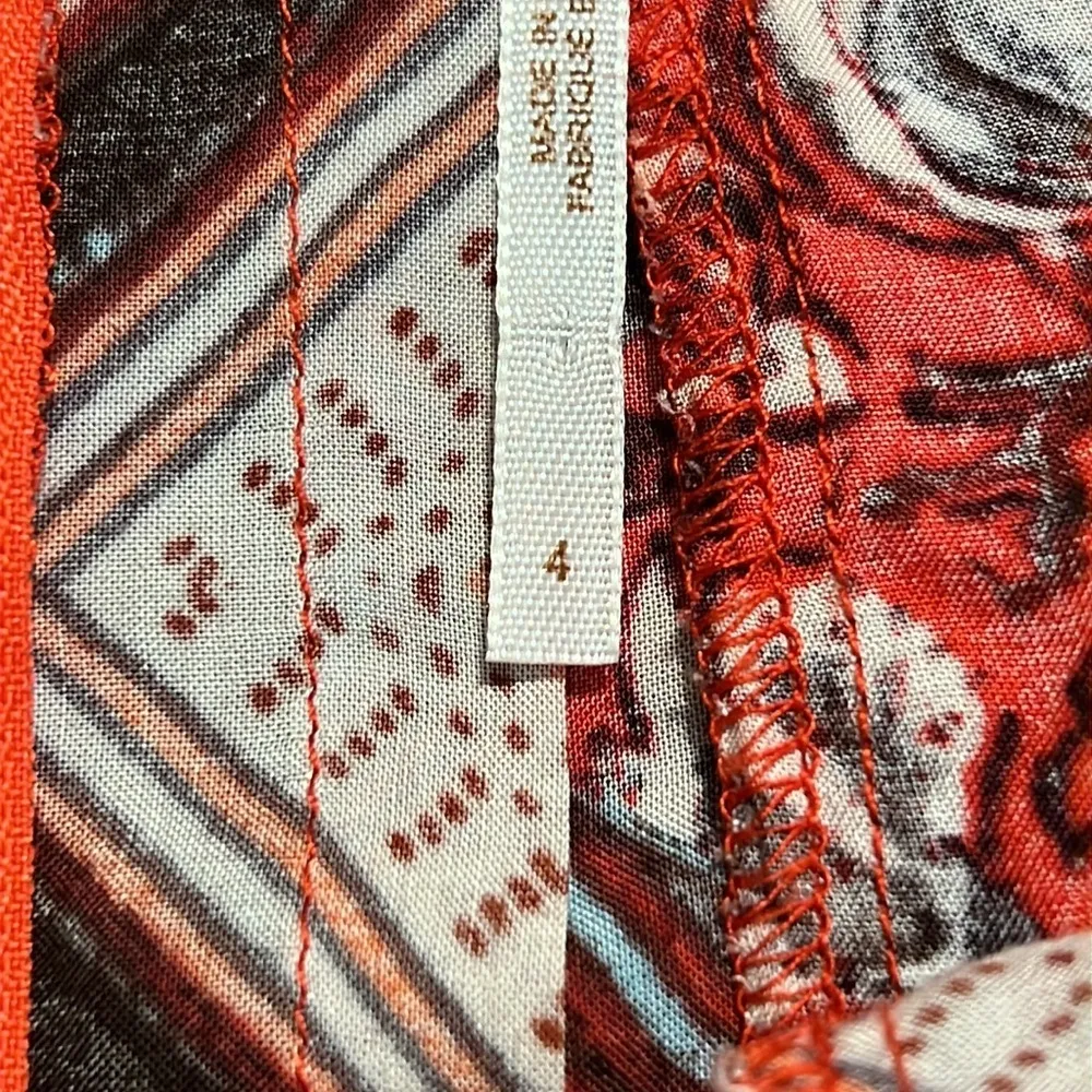 Free People size 4 shark bite hem skirt red geometric zip back pockets on side - Image 3