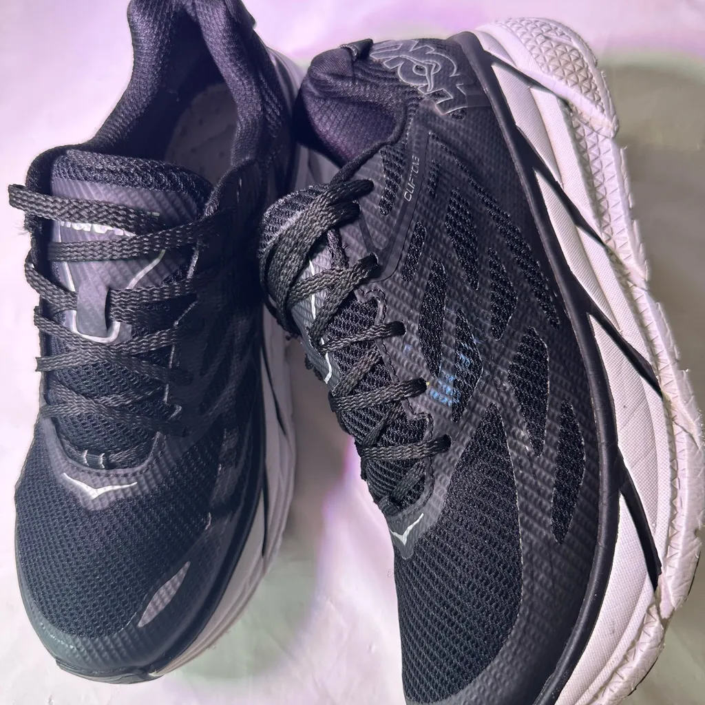 Hoka Women's Black and White Sneakers - Image 10