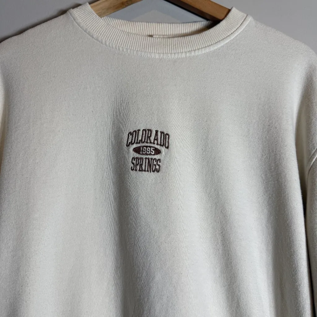 Urban Outfitters Colorado Springs Embroidered Crewneck Sweatshirt Women's Small - Image 7