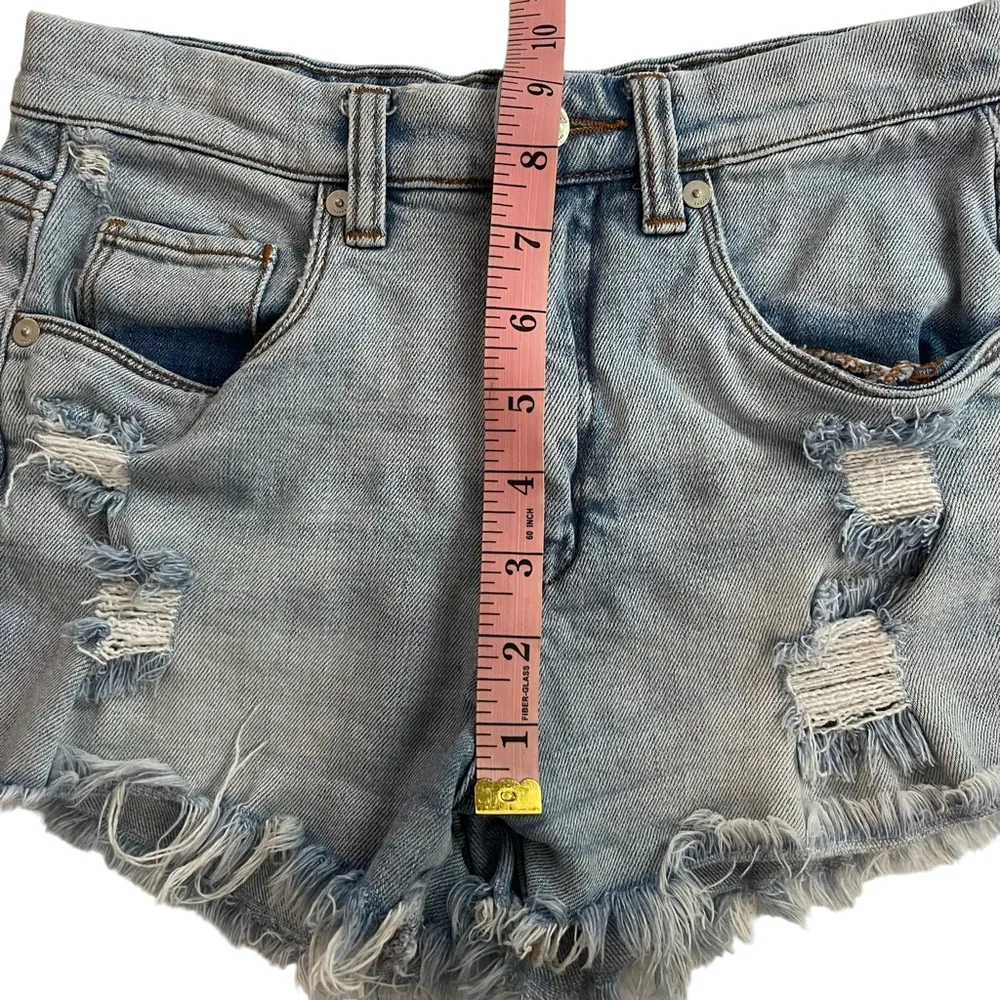 Blank NYC Wedge Short Distressed Light Wash Denim Shorts - Image 8