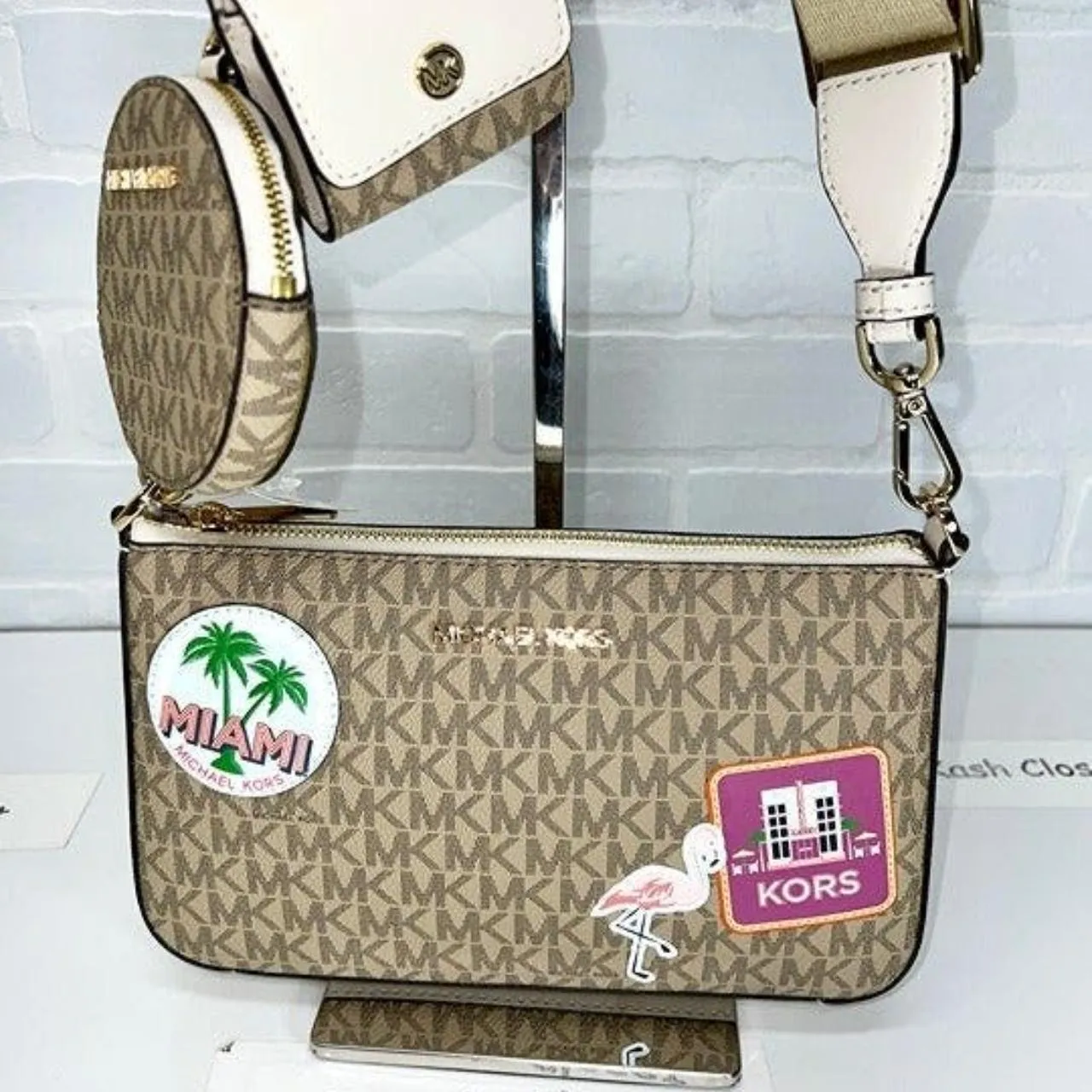 Lt Cream Multi Tech Attach Crossbody Bag - Image 5
