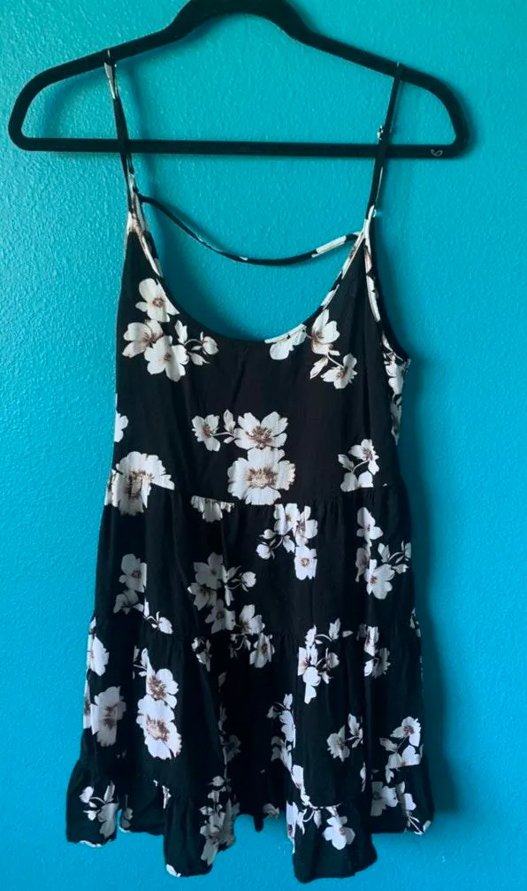 Brandy Melville Jada Dress - Image 4