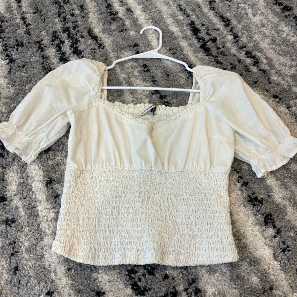 Abercrombie & Fitch Short Sleeve Smock Waisted Women's Top Medium Ivory - Image 4