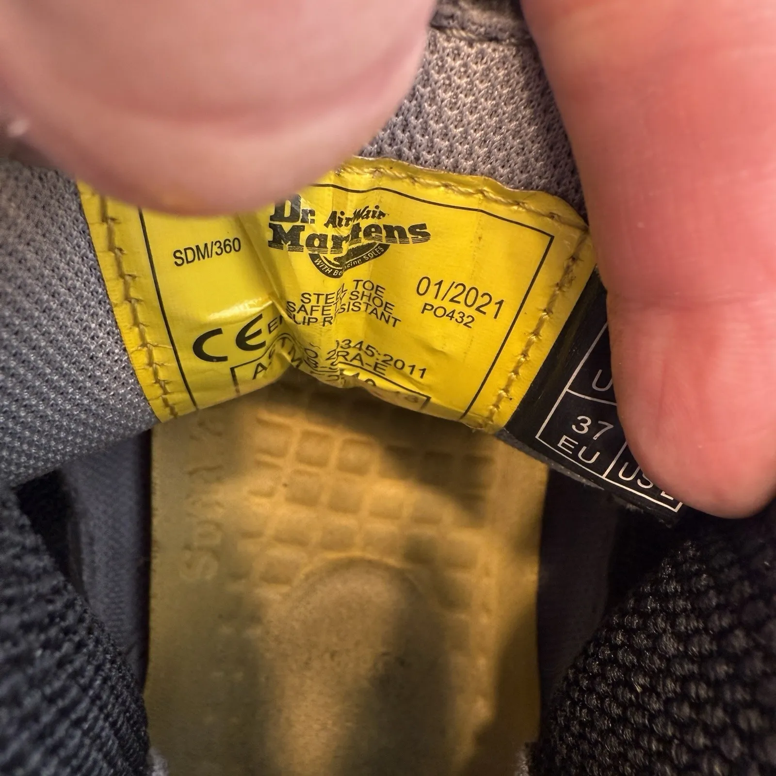 Dr. Martens Women's Arbor Steel Toe Boots Black Leather Size 6 Lace Up SDM/360 - Image 6