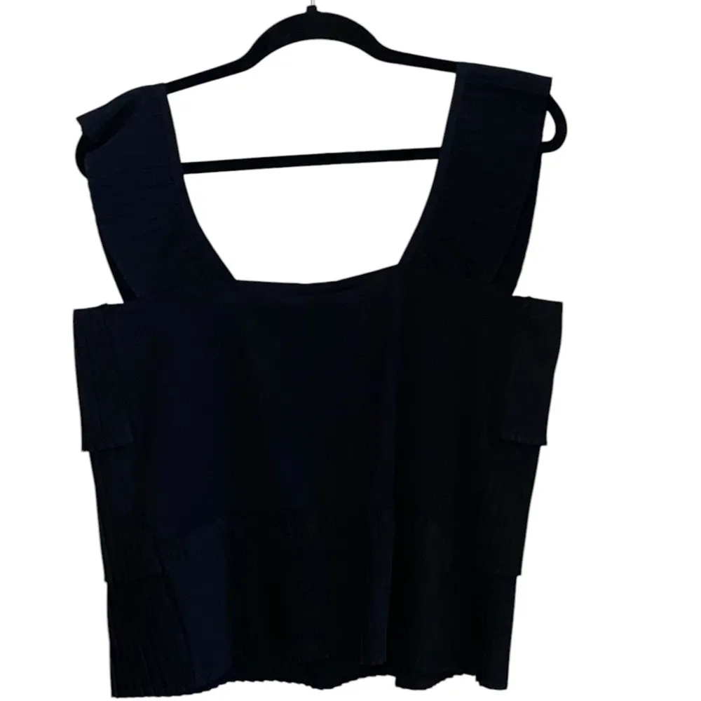 J Crew New Black French Pleated Tiered Women's Top
festive stylish statement - Image 6