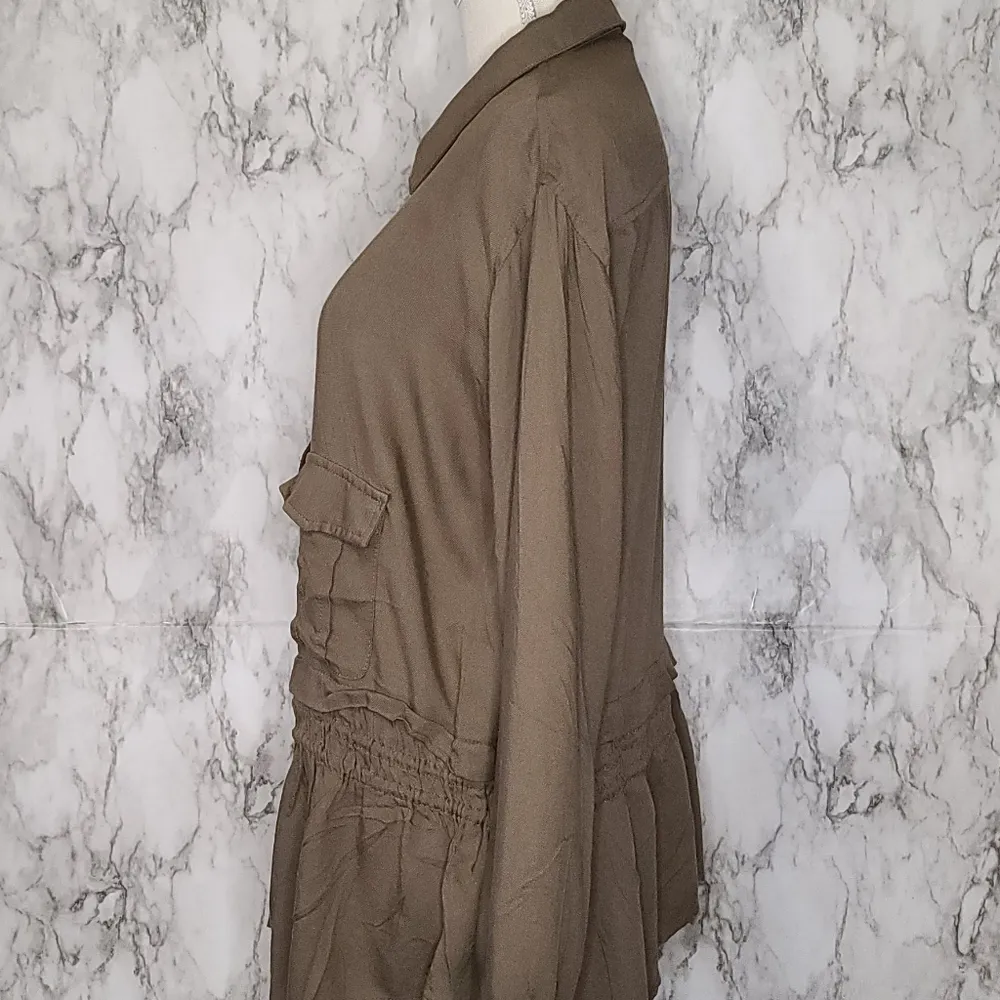 Kori olive jacket size small - Image 4