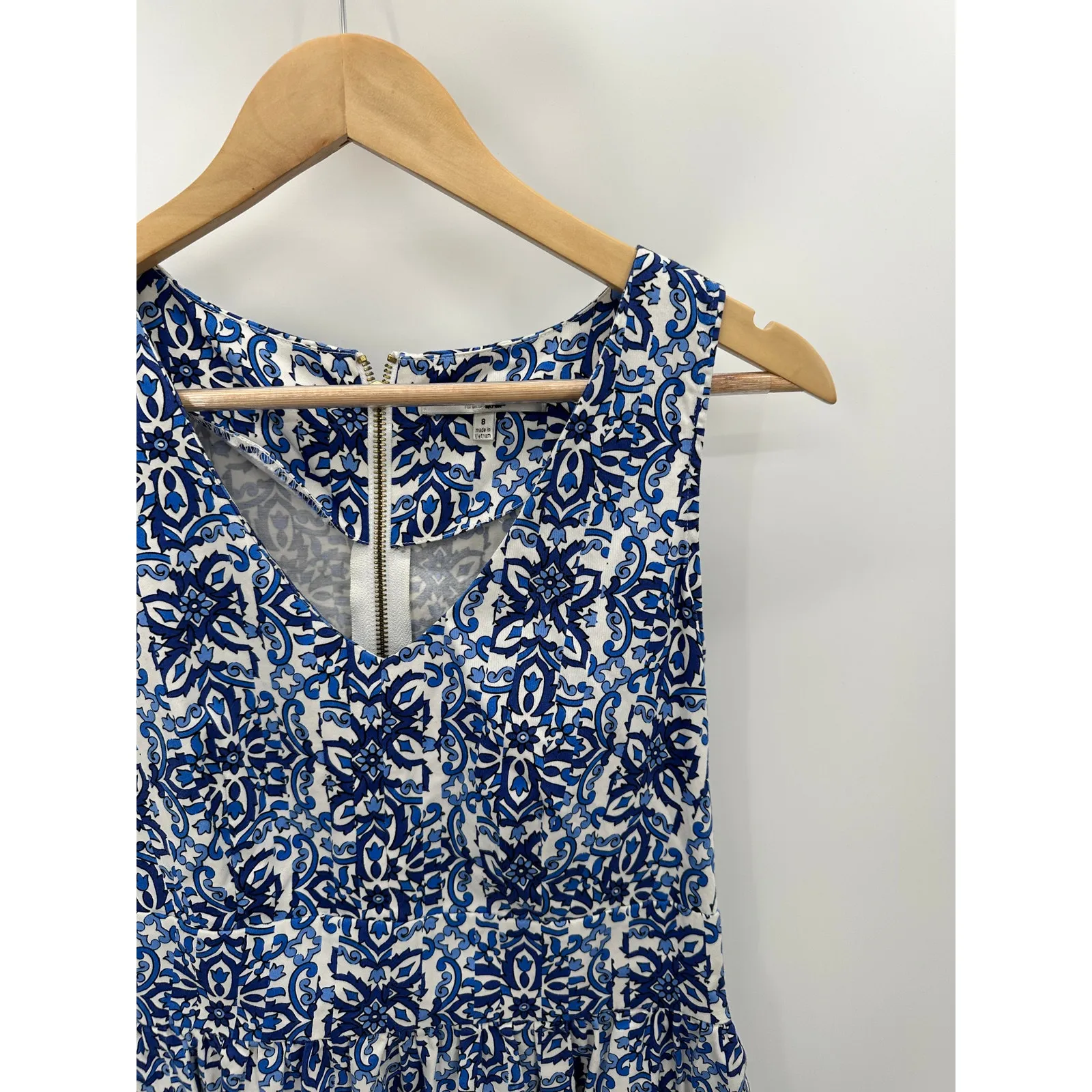Milly Dress Women 8 Blue White Paisley Print V-Neck Sleeveless Back Zip Mini - Image 4