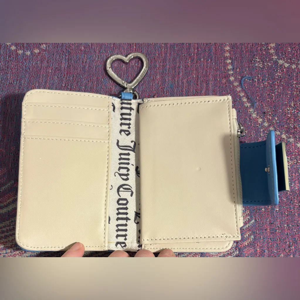 Juicy Couture Light Blue and Cream Wallet - Image 3