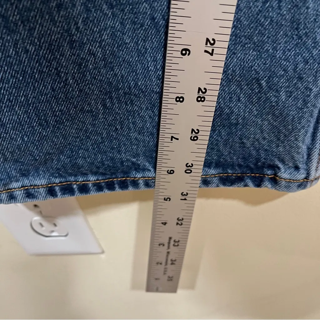 NWT Levi's Ribcage straight jeans in a blue wash low loose low rise size 25X32 - Image 3