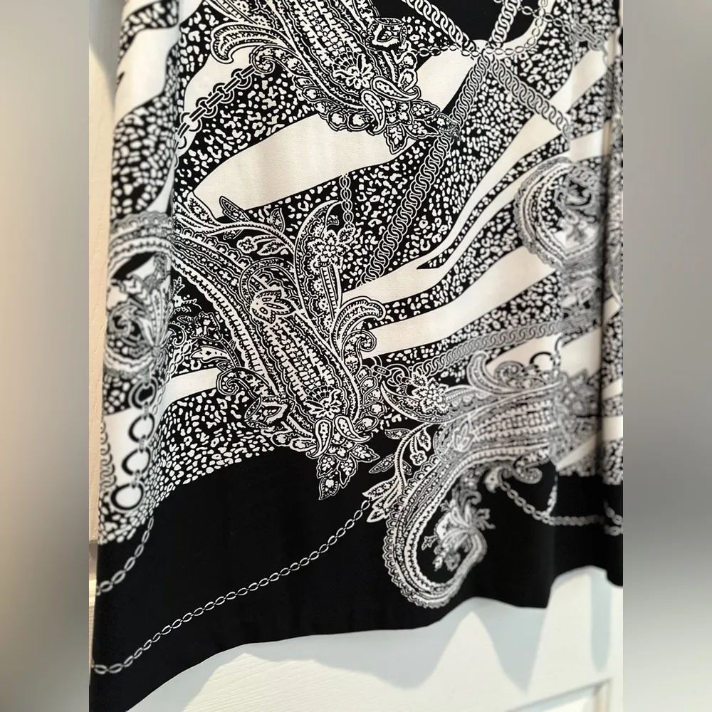 Dressbarn black with chain design sheath dress Size 12 - Image 2