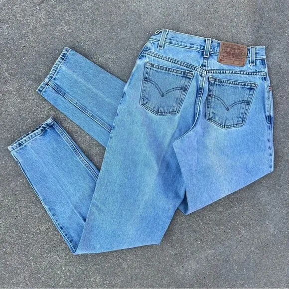 Vintage Levi’s 550 relax fit tapered leg jeans Size 6 Reg Long Ladies - Image 2