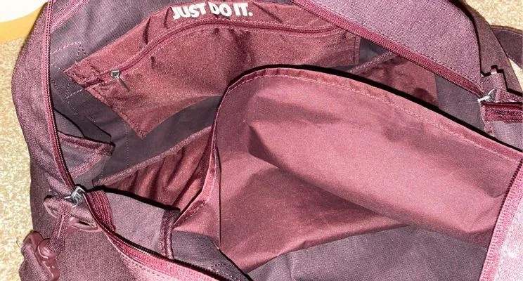 Nike Geometric Duffel Bag - Image 3