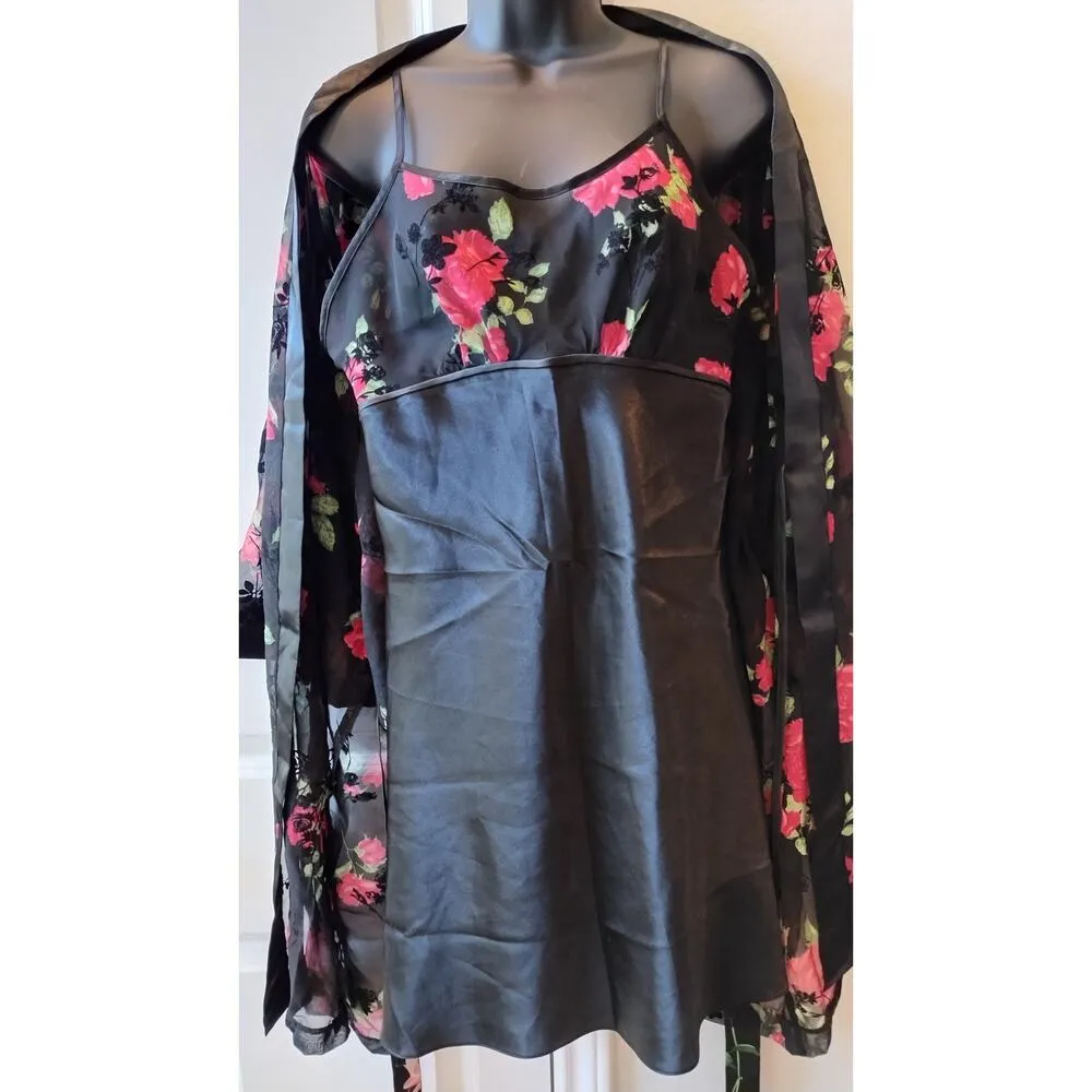 Secret Treasures Women's 2 Pieces Robe and  chemise Medium Black Red Floral - Image 5