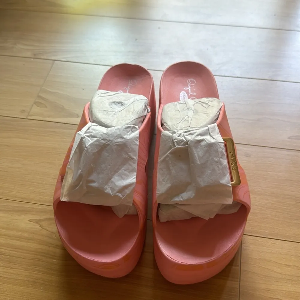 Dr. Scholl's Original Goals Women's Platform Slides - Image 2