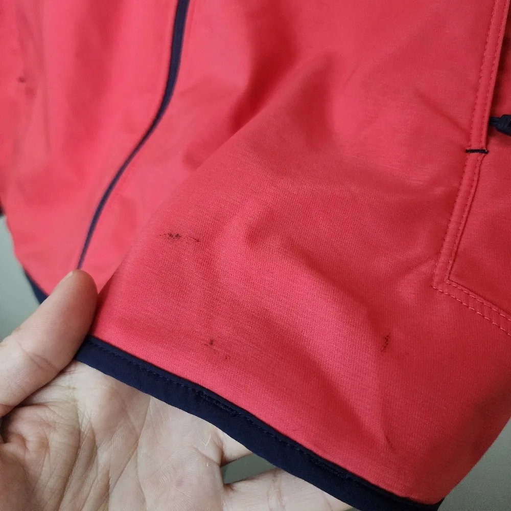 Patagonia red soft shell with blue trim hooded size L - Image 4