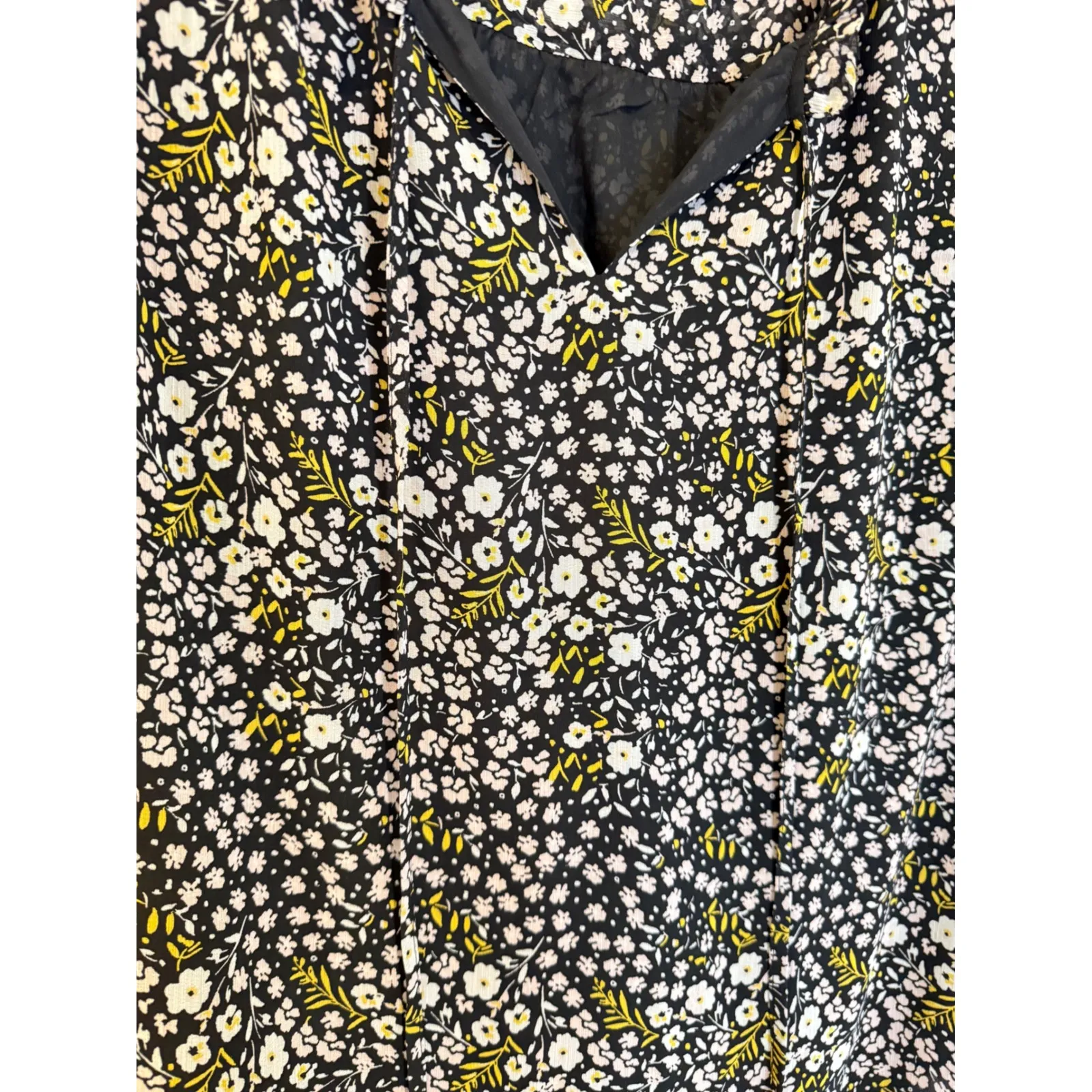 LOFT Women's Floral Print V-Neck Sleeveless‎ Blouse Top Black Yellow White M - Image 2