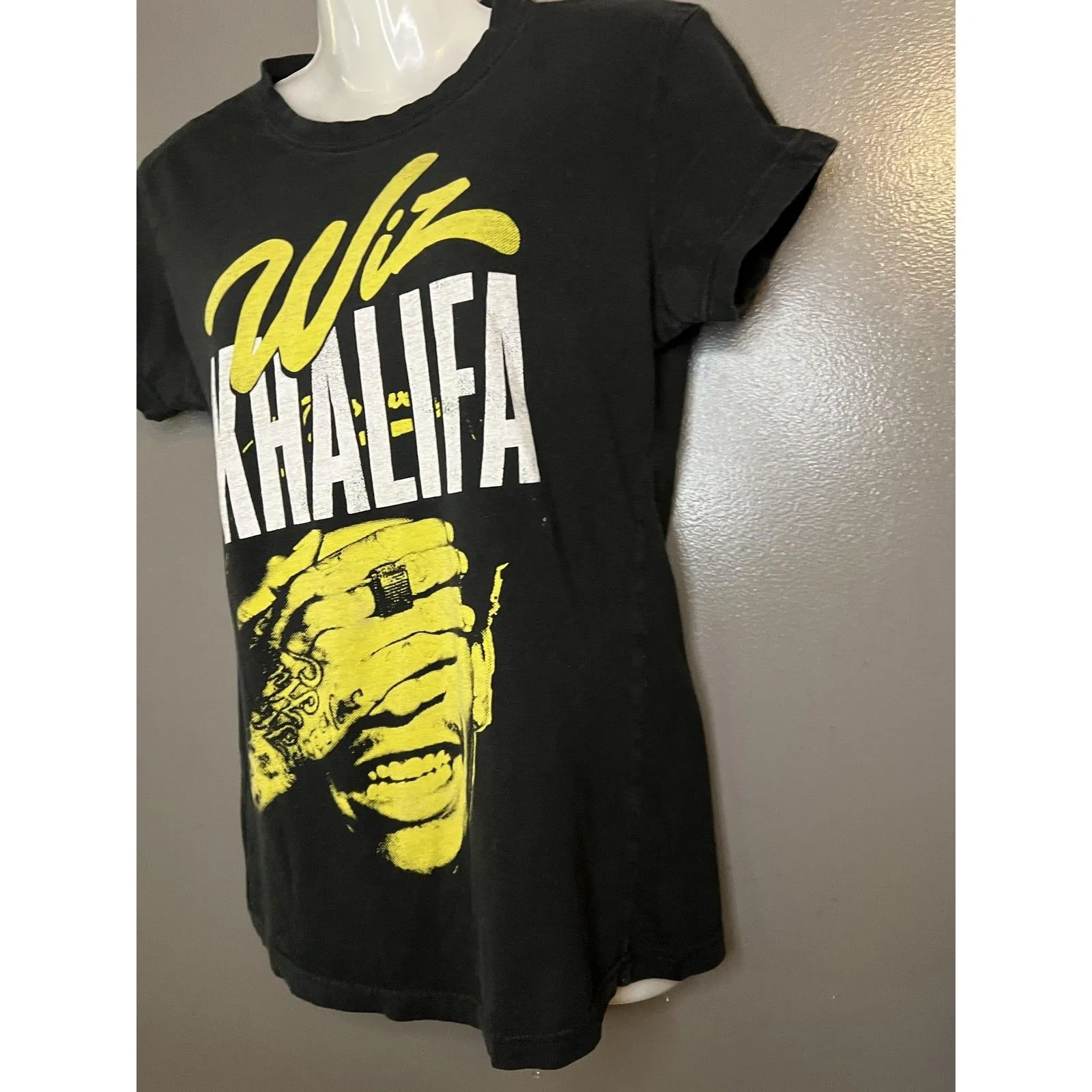 Wiz Khalifa Shirt Womens Large Black Yellow Graphic T-Shirt Rap Hip Hop Music - Image 3