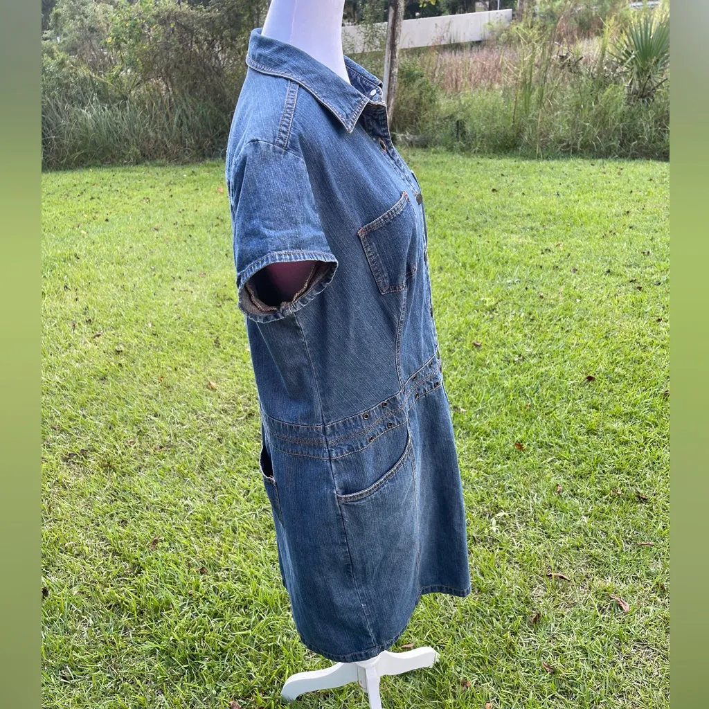 Faded Glory  denim pullover midi dress button/zip closure, collared cap sleeves. - Image 7