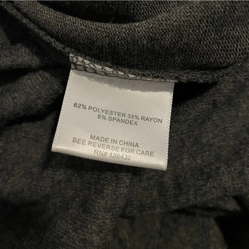 Mod Cloth Fervour  Grey Cowl Neck Tunic with Zipper Detail Size 1X - Image 4