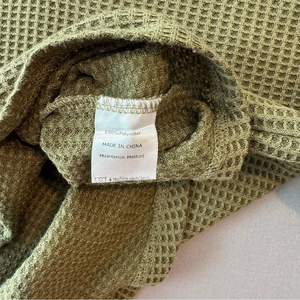 Merokeety Women's Small V-Neck Waffle Knit Top - Olive Green - Image 7